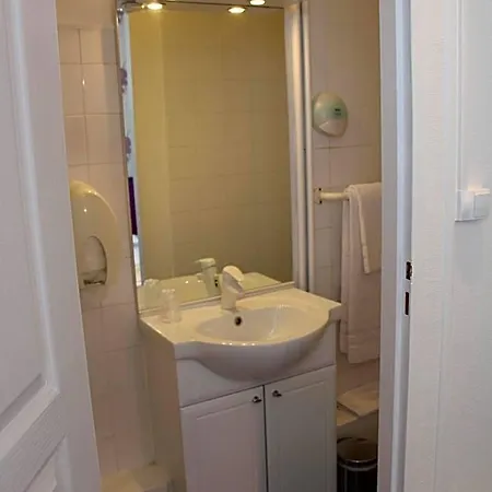 Arcantis D'orleans Hotel Angoulême
